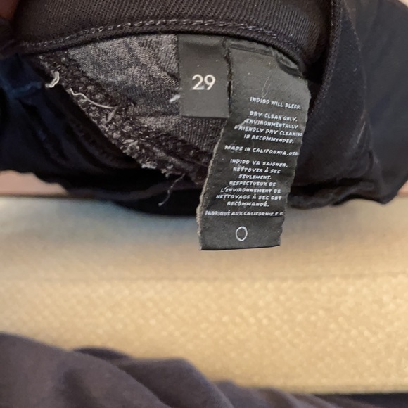 JBrand super skinny Jean in lacquered black. Size 29 - Picture 6 of 6